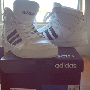 Adidas tenni shoes size 10 for women